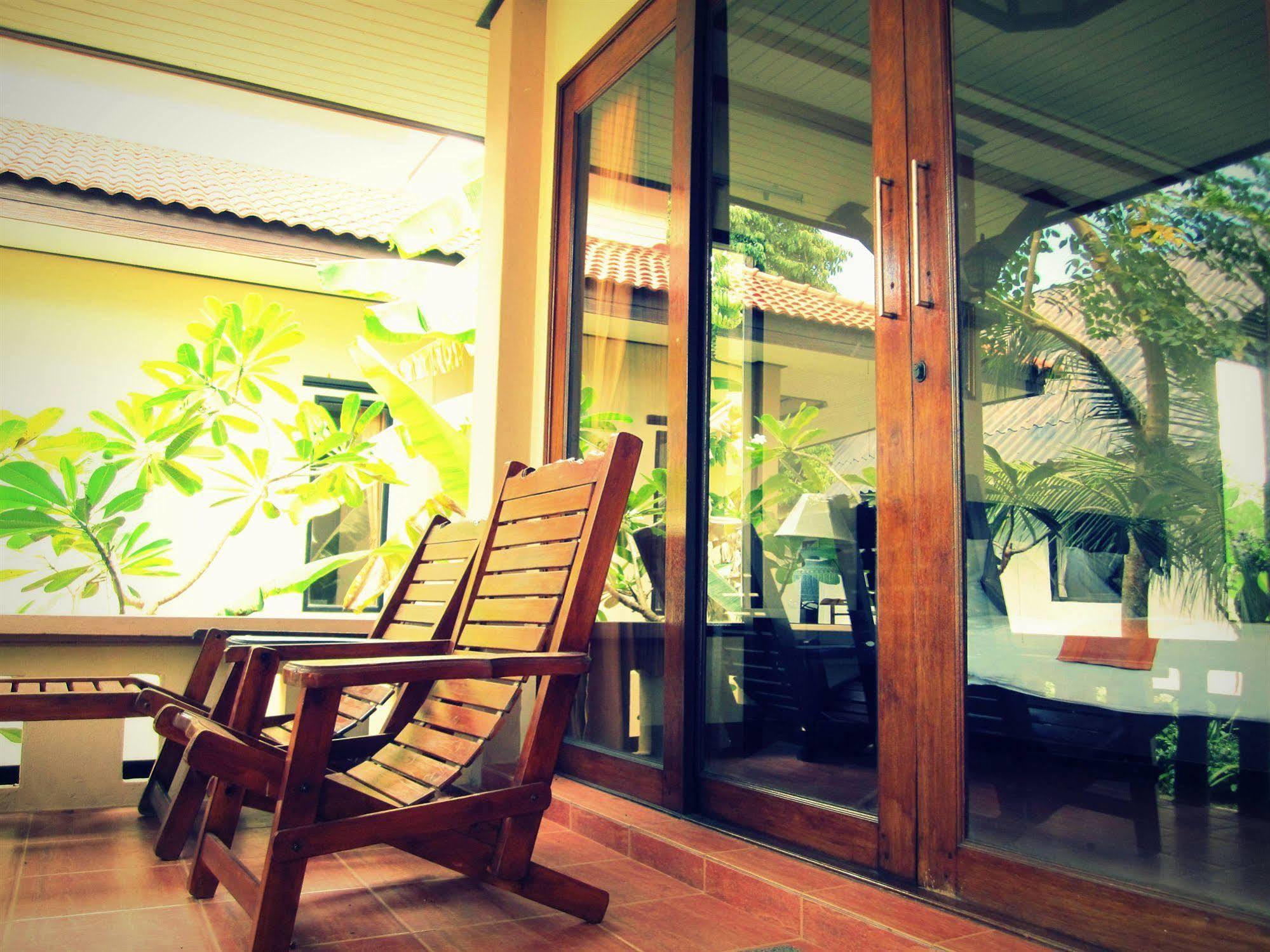 Lanta Il Mare Beach Resort Koh Lanta Exterior photo
